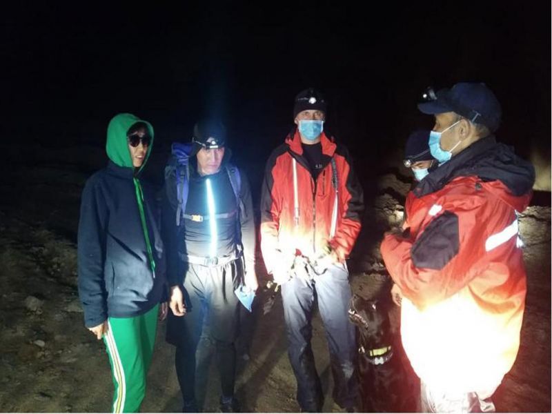 Двух человек спасли в горах Алматинской области