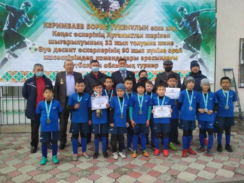 В Талдыкоргане прошли соревнования по мини-футболу памяти легендарного Карамайора
