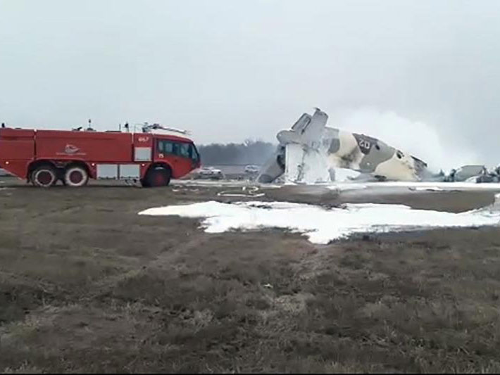 Военный самолет упал в окрестностях Алматы