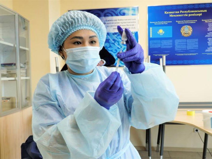 Более 60 тысяч человек вакцинировались от КВИ в Алматинской области