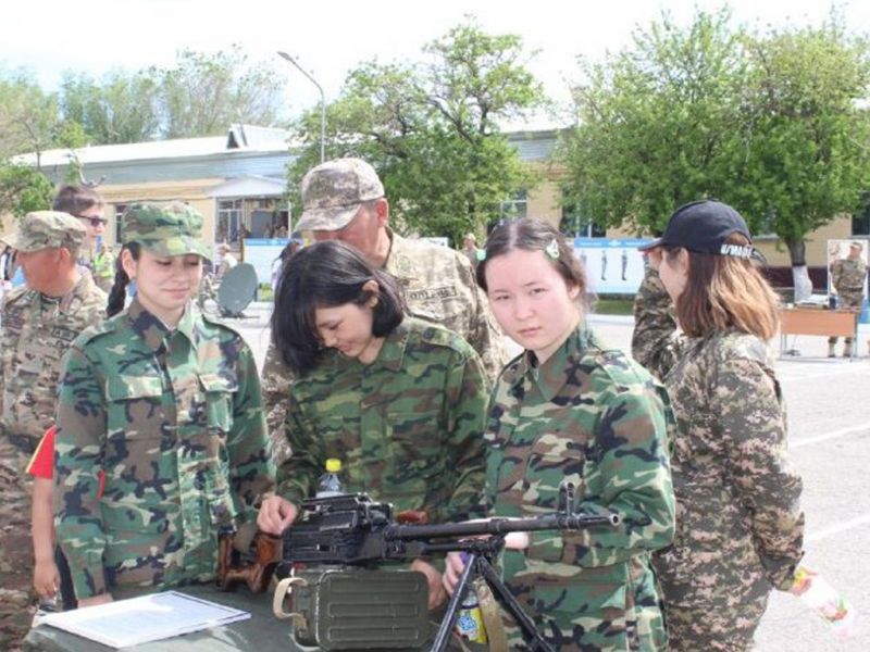 В Талдыкорганском гарнизоне прошел День открытых дверей