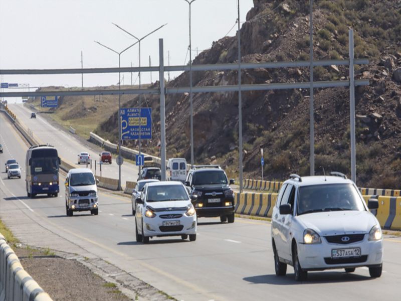 4,5 млн автотранспортных средств ездят по Казахстану