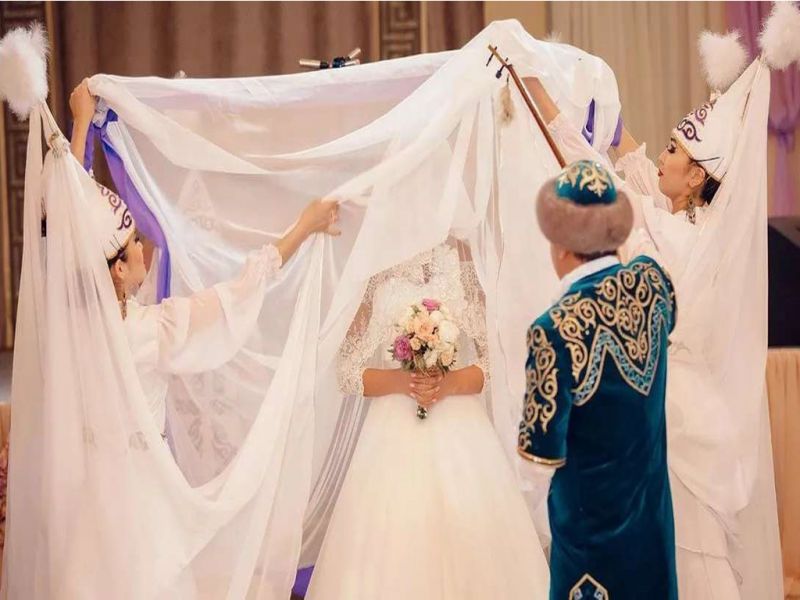 Количество заключенных браков сократилось в городах Казахстана