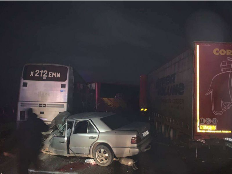 Столкновение 8 автомашин на трассе в Алматинской области