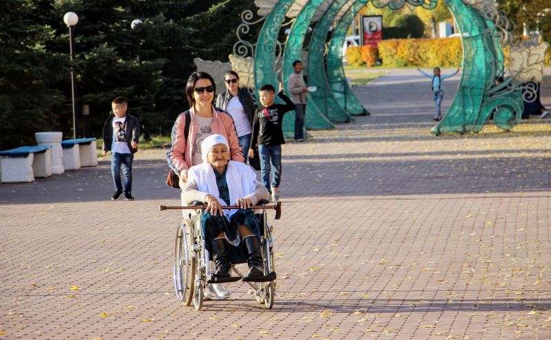 Доля пожилых людей выросла в трех регионах Казахстана