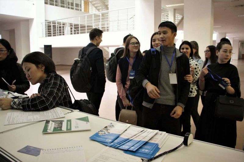 Почти 30 млрд тенге выделили для льготного микрокредитования молодежи в Казахстане