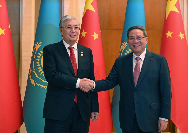 Президент Касым-Жомарт Токаев встретился с Премьером Государственного совета КНР Ли Цяном