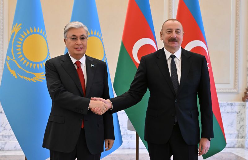 Касым-Жомарт Токаев и Ильхам Алиев провели переговоры