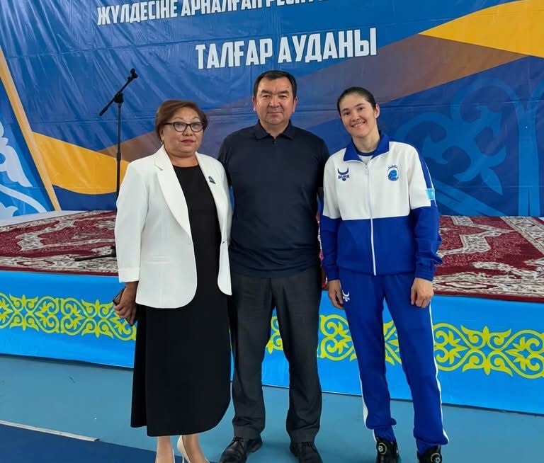 Юные палуаны вышли на ковер