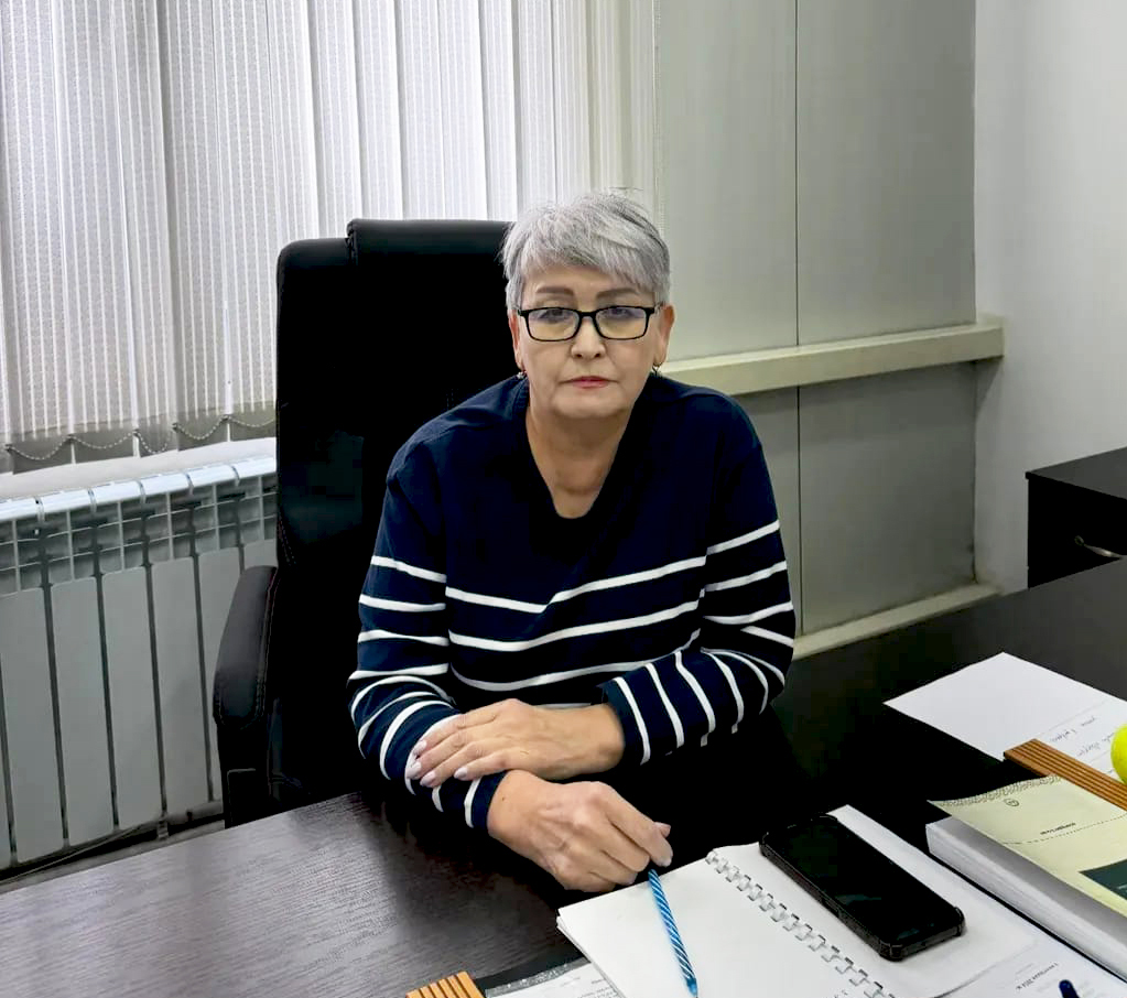 Сорок лет служения обществу