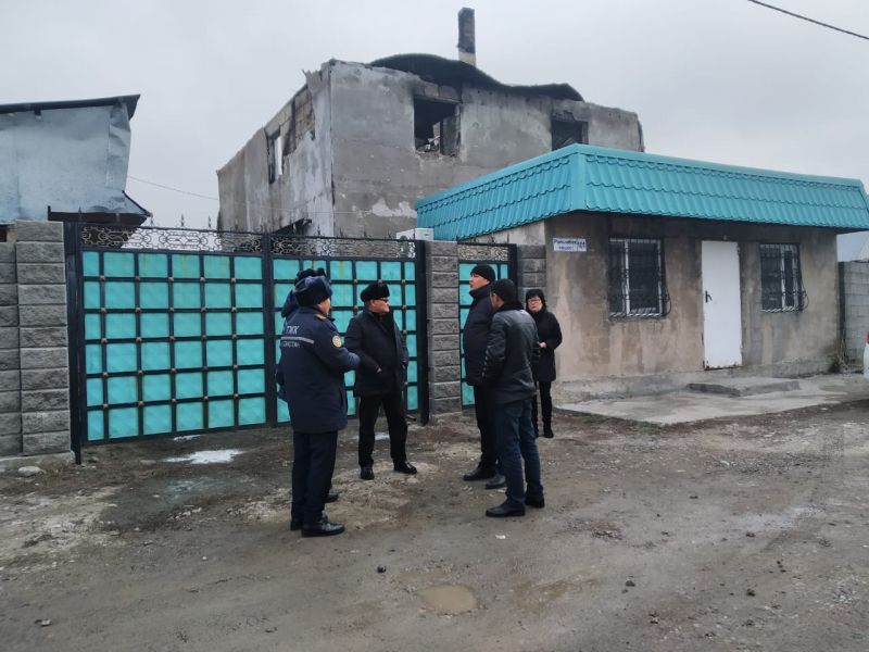 В Алматинской области сгорел дом с людьми