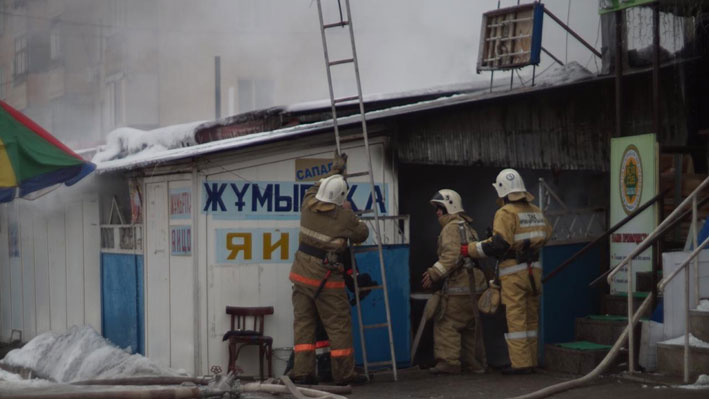 Ожоги лица и предплечья получила пострадавшая от пожара в торговом доме в Талдыкоргане