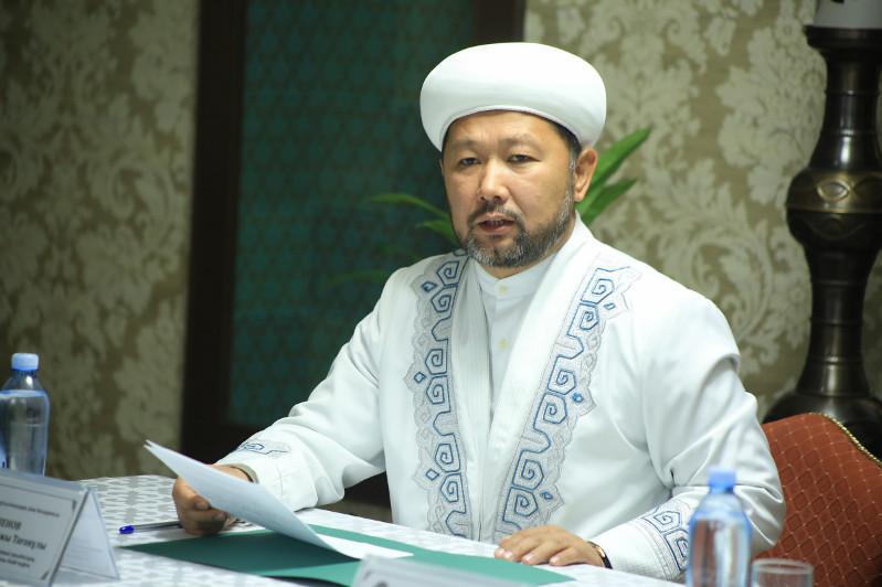 Верховный Муфтий Казахстана призвал казахстанцев встречать Кадыр тун дома