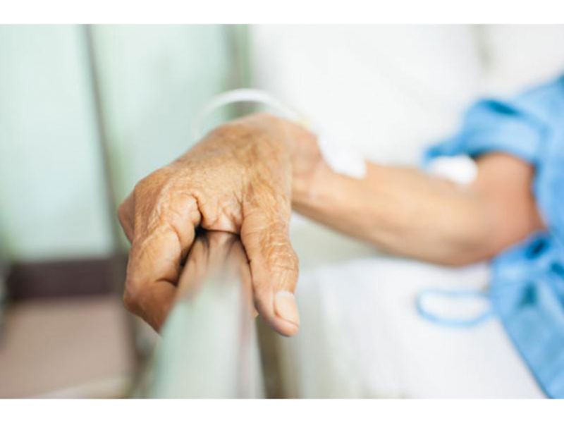 87-летняя пациентка с двусторонней пневмонией выздоровела в Алматы