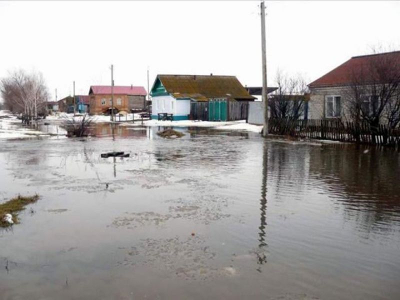 В Ескельдинском районе две улицы ушли под воду