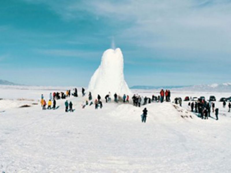 Ледяной «вулкан» Жетысу - магнит для туристов