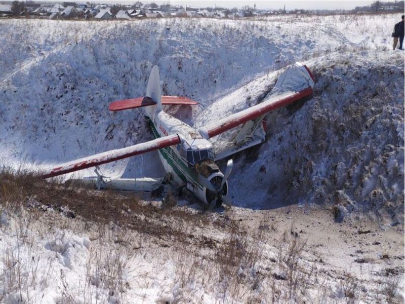 Вынужденную посадку совершил самолет Ан-2 в Алматинской области