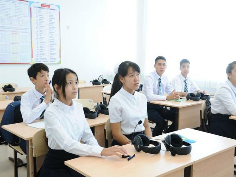 В казахстанских школах введут специализированную охрану