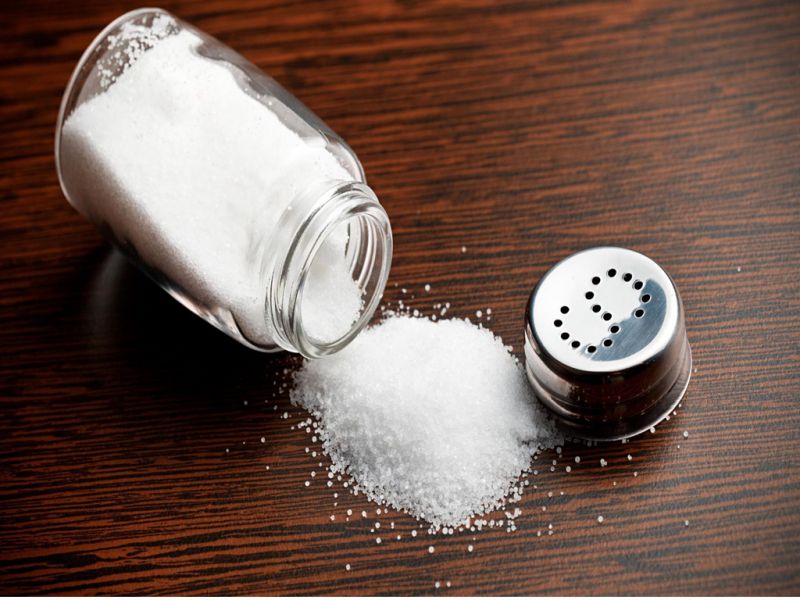 Соль очень опасна для гипертоников!