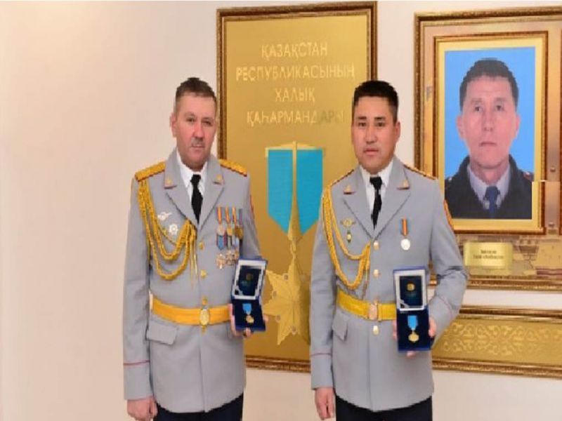 Жетысуских офицеров наградили медалью за храбрость