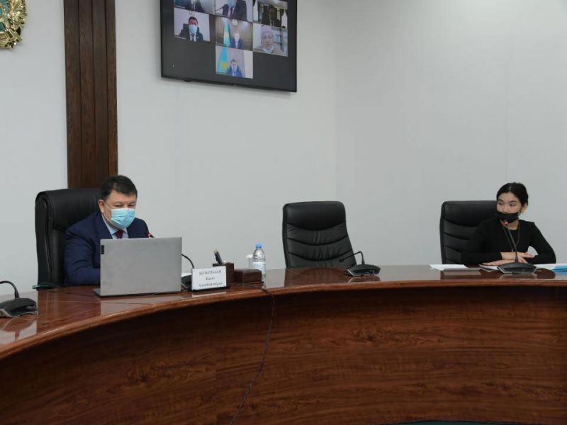 Канат Бозумбаев провел прием граждан по личным вопросам