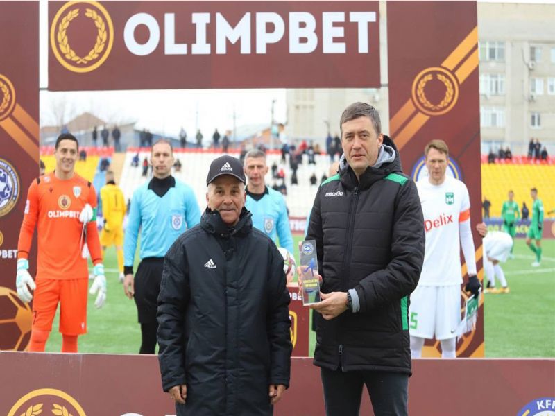 Горовенко получил приз лучшего тренера Первой лиги