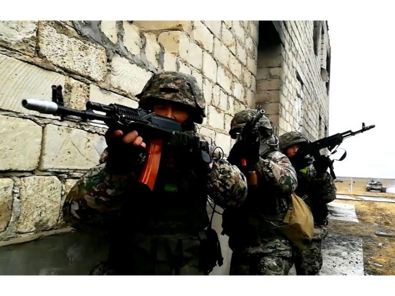 Армия Казахстана совершенствует боевую учебу
