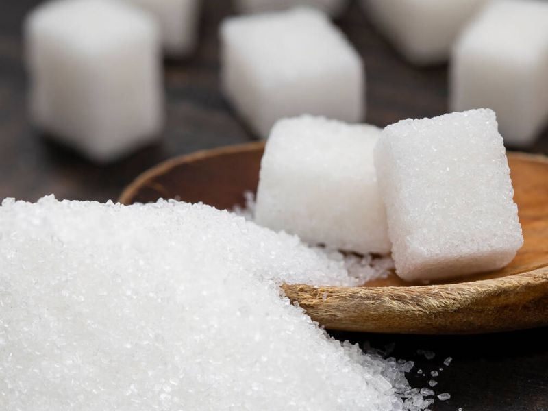 В Казахстане вводят временный запрет на вывоз сахара