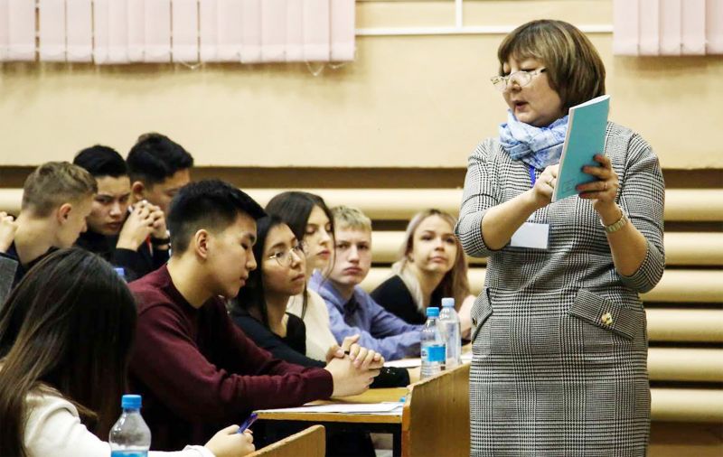 Опубликованы пороговые баллы ЕНТ для поступления в вузы Казахстана