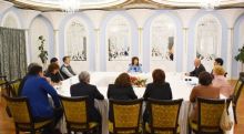 Аида Балаева провела встречу с членами Национального курултая в г. Алматы