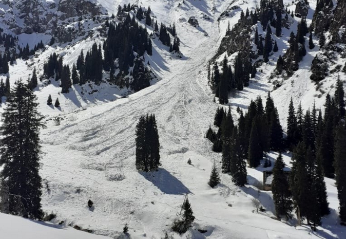 ДЧС Алматинской области и ГУ «Казселезащита» предупреждает об угрозе схода снежных лавин в горах