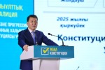 Ұлы Абай өлкесіндегі ашық әңгіме: Ерлан Қарин Мемлекет басшысы неге Тәуелсіздік пен Егемендік сөздерін бас әріппен жазатынын түсіндірді