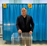 Журналисты среди первых проголосовавших