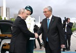 Тәуелсіздік сарайында Қазақстанға мемлекеттік сапармен келген Ресей Федерациясының Президенті Владимир Путинді салтанатты қарсы алу рәсімі өтті