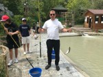 Ловись рыбка и радужная, и золотая