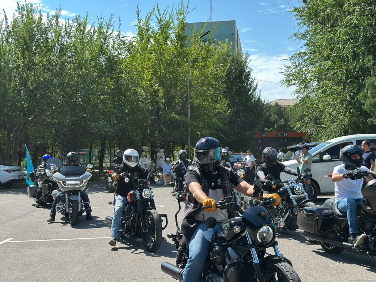 Курултай: в Конаеве около 40 байкеров организовали мотопробег