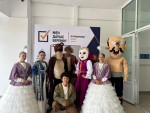 Голосуют сказочные персонажи
