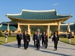 Мемлекет басшысының тапсырмасымен Арман Қырықбаев Тэджондағы генерал Хон Бом До жерленген мемориалдық кешенге барды