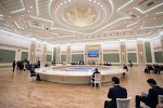 Глава государства указал на имеющиеся большие перспективы в работе торгово-логистических комплексов и центров промышленной кооперации, создаваемых в приграничных зонах государств региона