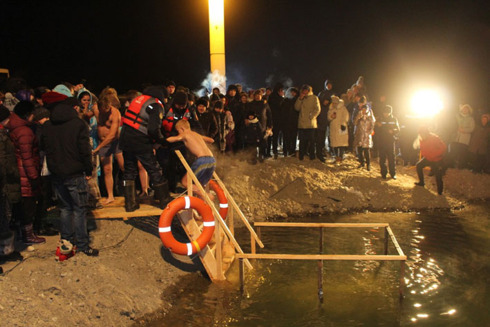 Спасатели ДЧС Алматинской области обеспечили безопасность на праздник Крещения Господня